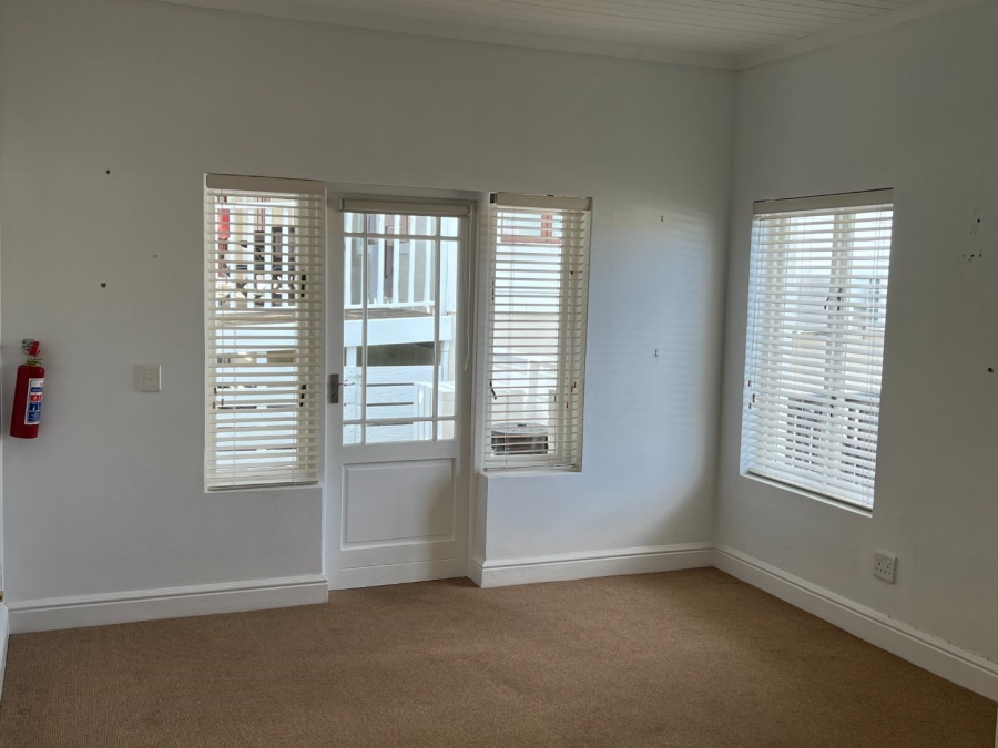  Bedroom Property for Sale in Keurboomstrand Western Cape